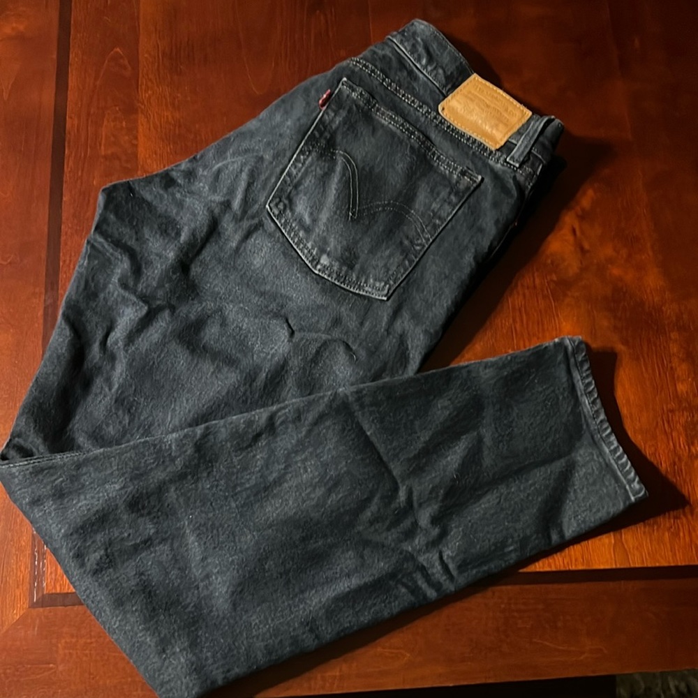 Levi’s wedgie jeans